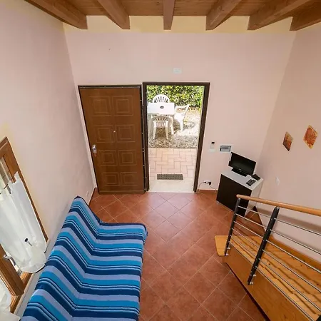 Sole 3 - Monolocale Con Soppalco